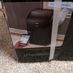 LG 10,000 BTU Cools 450 Square feet Air conditioner,dehumidifier Brand new unopened box