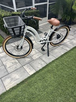 Electric Bike - Model Y (perfect condition)