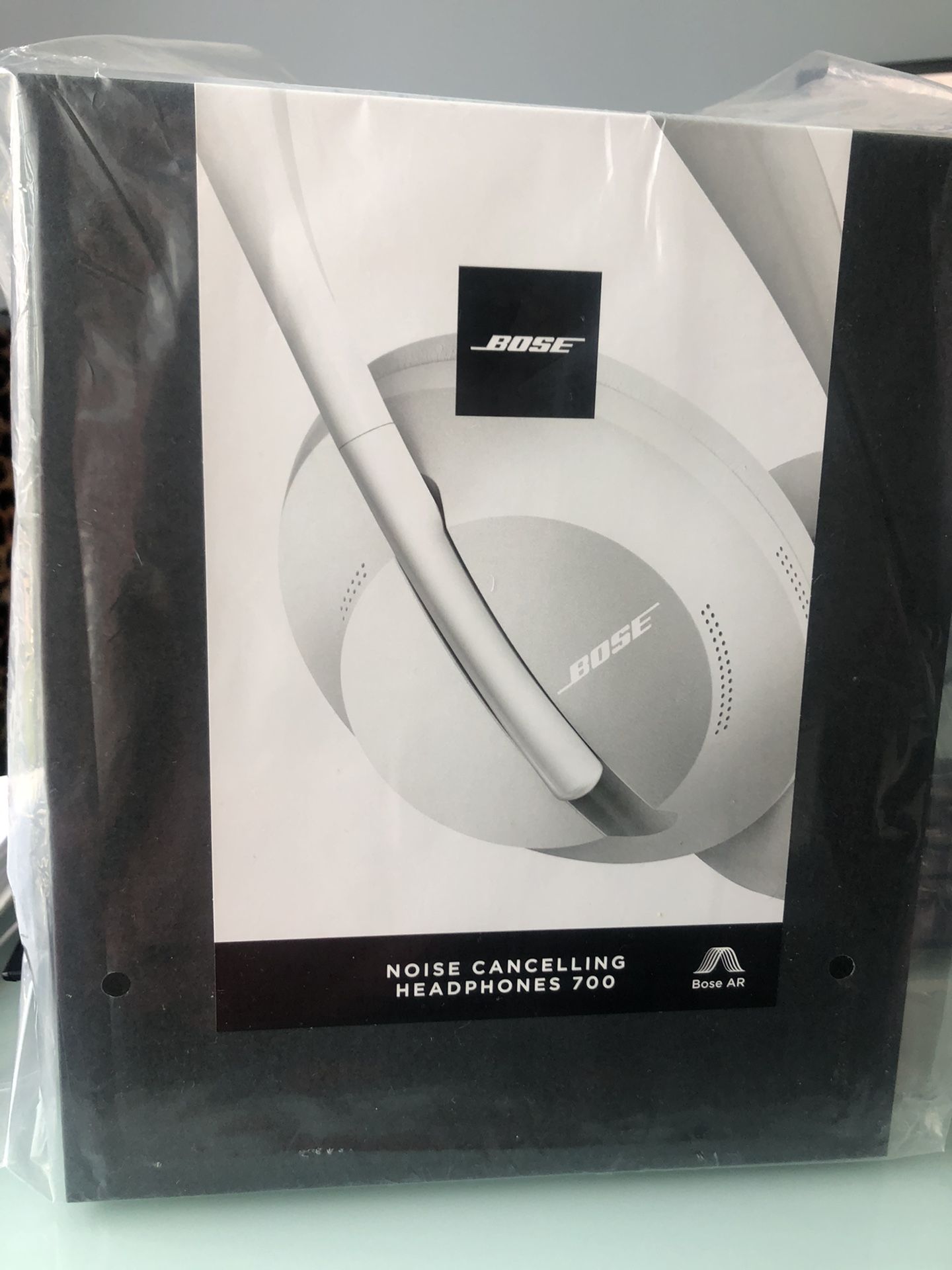 Brand New Bose Noise Cancelling Headphones 700