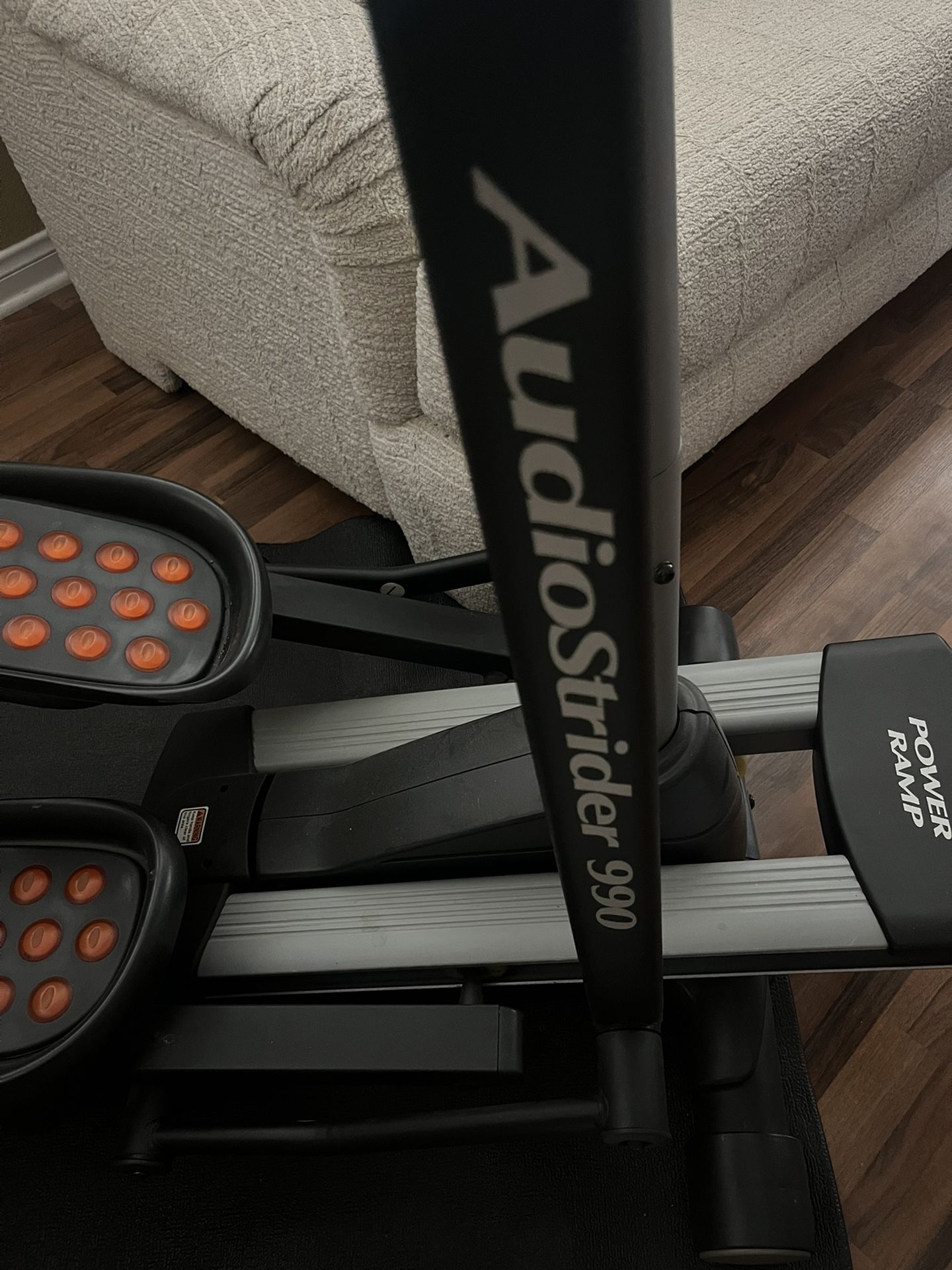 audiostrider 990 elliptical with Power Ramp/ Space Saver