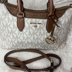 Mk purse