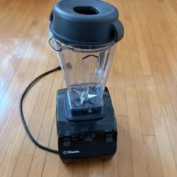 Vitamix Blender: ESTATE SALE 3/21/6  Woodland Hills