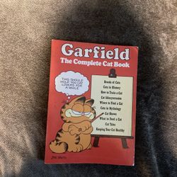 Vintage 1981 Garfield The Complete Cat Book.