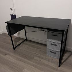 Black Computer Desk