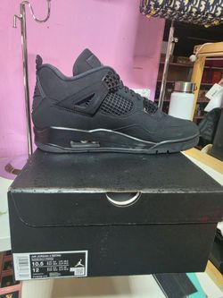 Black cats jordan 4