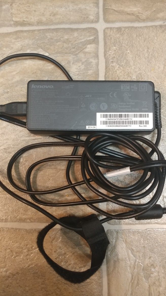 Lenovo 90W Slim Tip AC Adapter