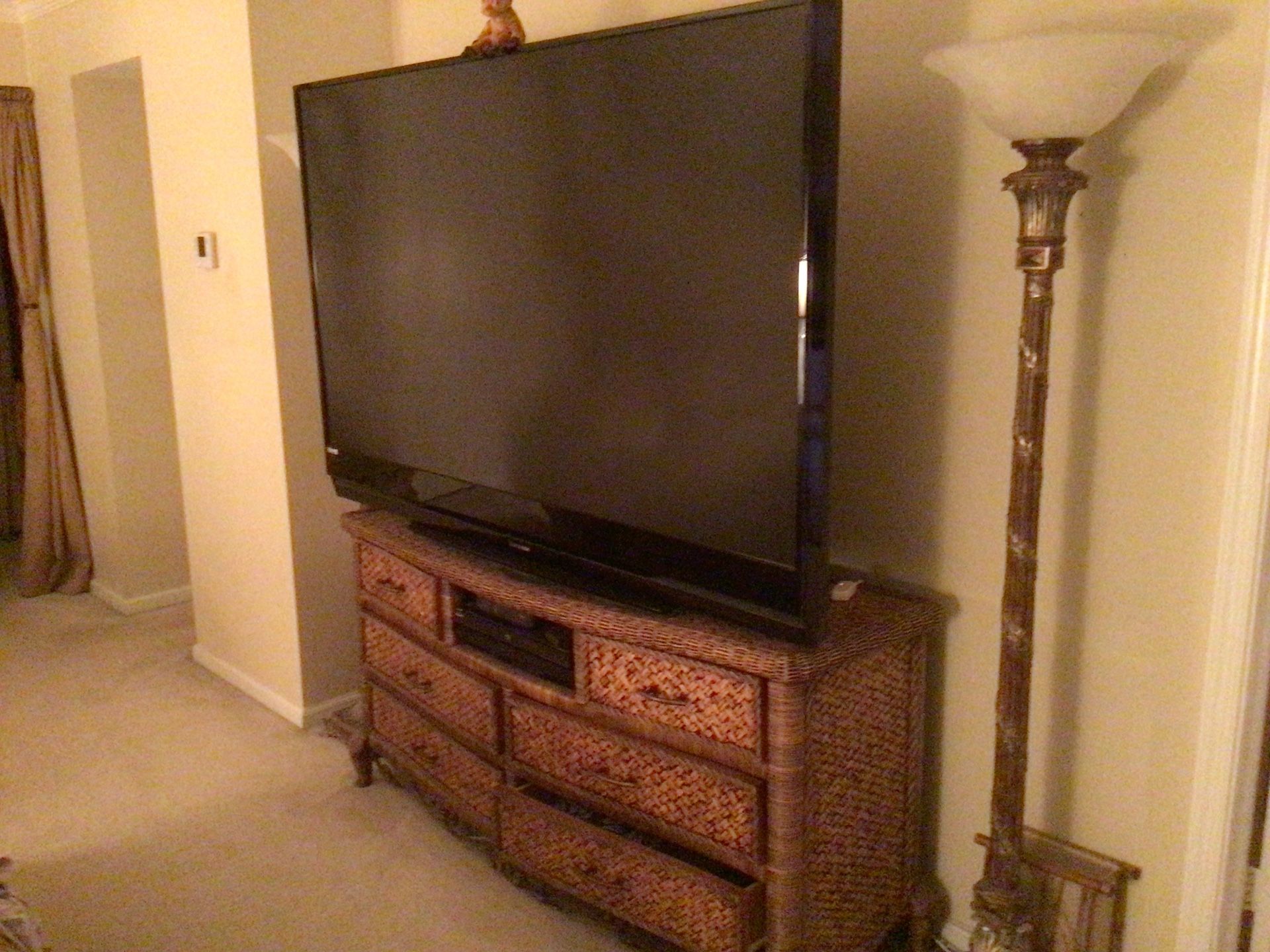 Mitsubishi Diamond TV 75’