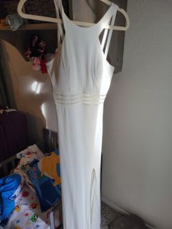 Long Fromal Egg White Gown