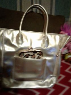 Bolsa con una bolsita