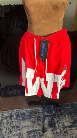 Romwe Men, Red shorts, Size M