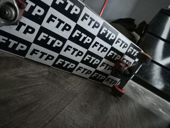 Ftp Skateboard complete