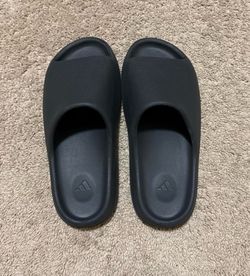 Adidas Yeezy Slide Dark Onyx