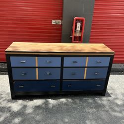 Six Drawer Dresser 