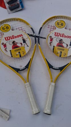 Wilson Federer 21” Youth Tennis Racquet
Ages: 5–6
