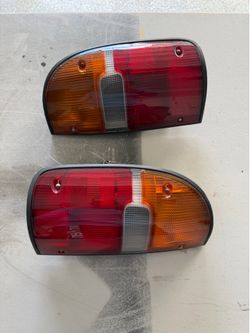 OEM Factory Taillights 2000 Tacoma