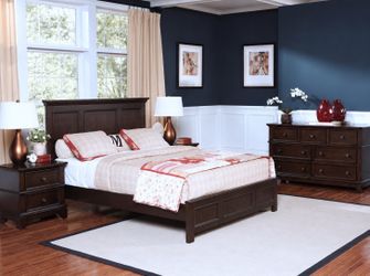 Queen Bedroom Set