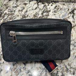 Gucci Gg Supreme Canvas Belt Bag