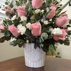 Mixed Bouquet With Roses