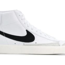 Nike
Blazer Mid 77 Vintage "White - Black" sneakers ( US 11 )( Worn Twice )