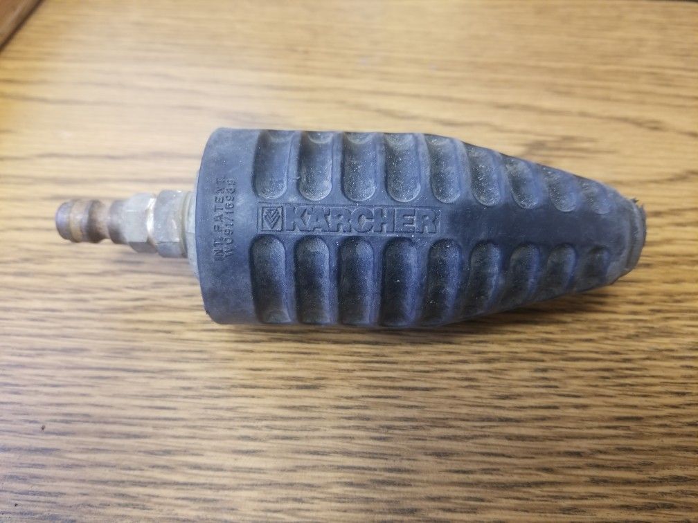 Pressure washer nozzle