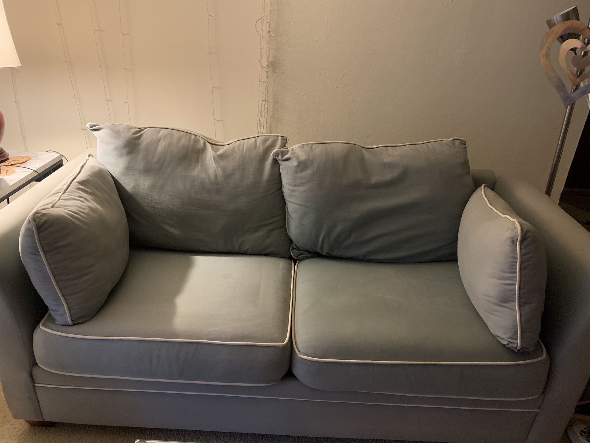 Blue Couch With Pull Out Bed