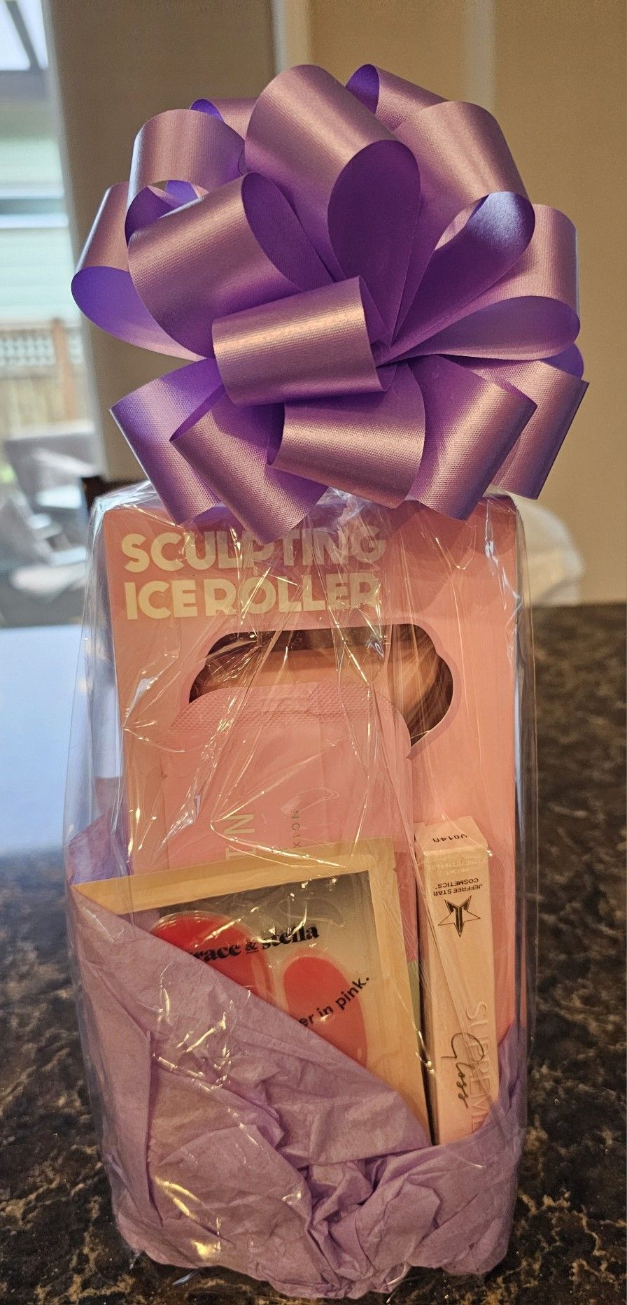 Mothers Day Gift Basket! Jeffree Star ++