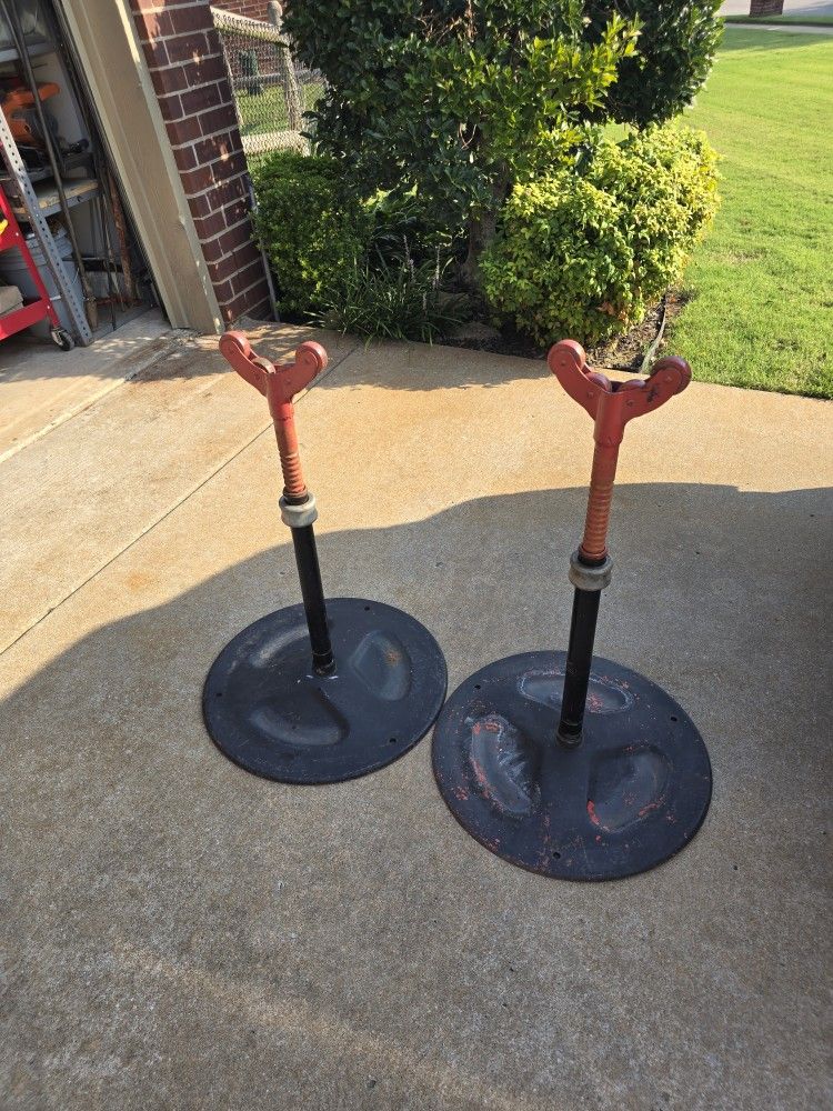 Ridgid Pipe stands