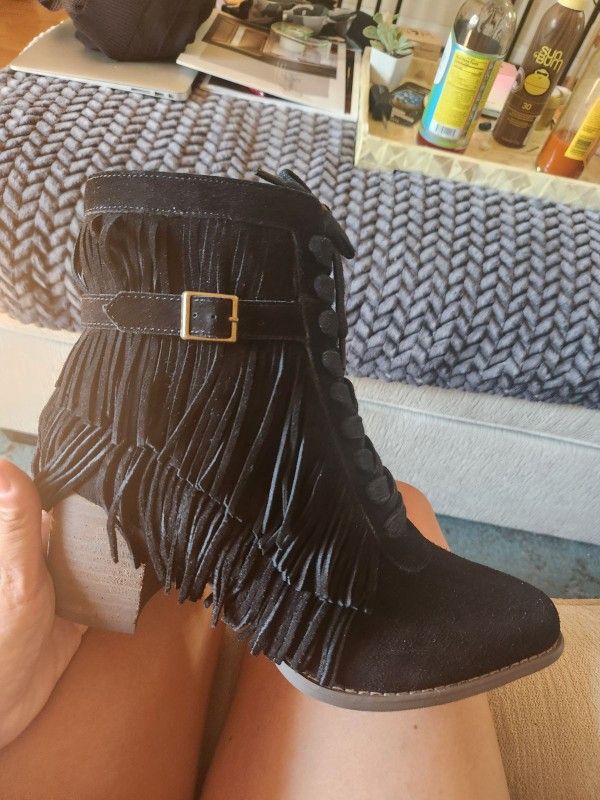 Black Boots
