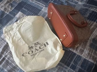 Coach Purse (Fairly New)