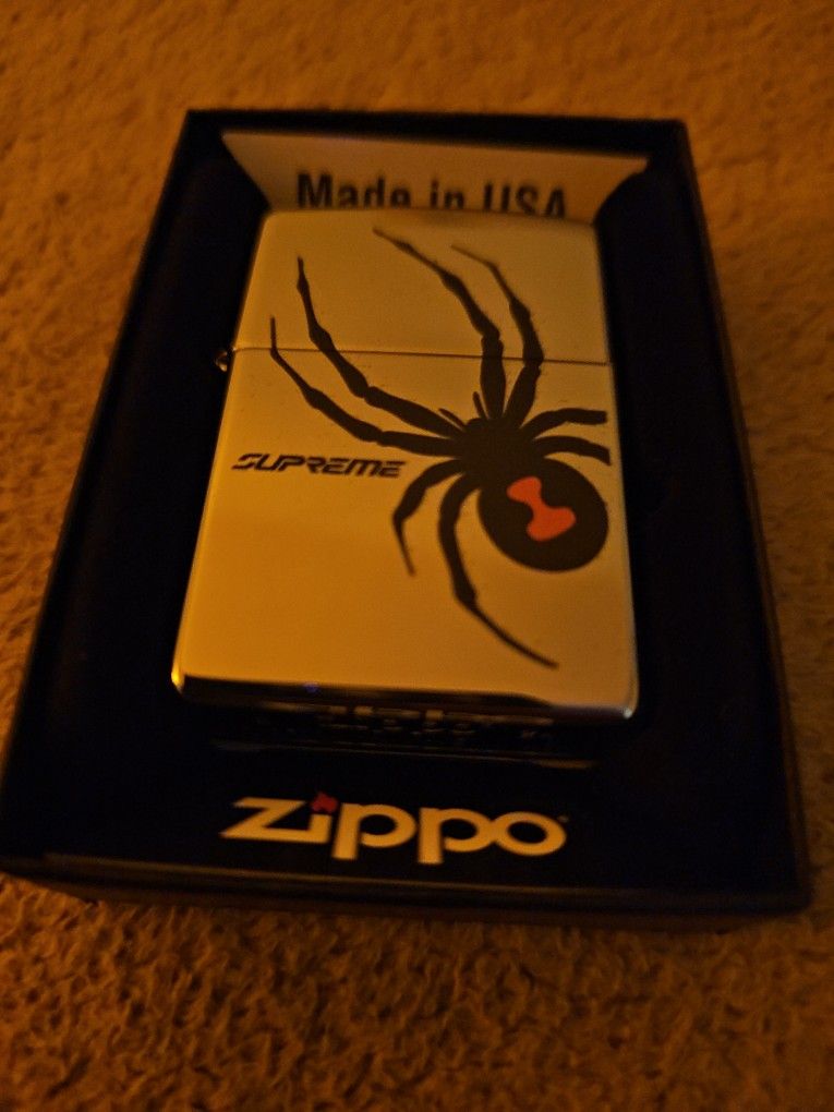 Spyder Zippo