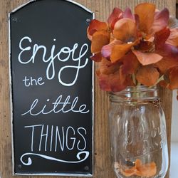 Decorative Chalk Board Sign With Vase