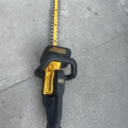 20V MAX 22 in. Cordless Battery Powered Hedge Trimmer (Tool Only) by DEWALT 