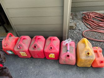 Gas cans without nozzles