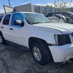 2012 Chevy Tahoe 5.3 Motor . Para Partes . 281*389*3696