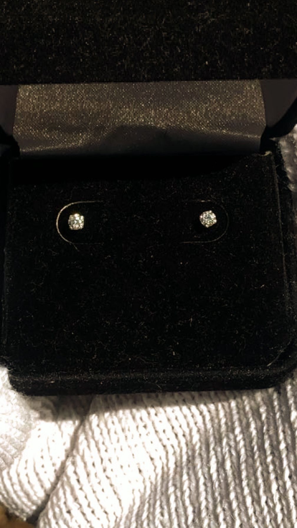 3mm Diamond earrings
