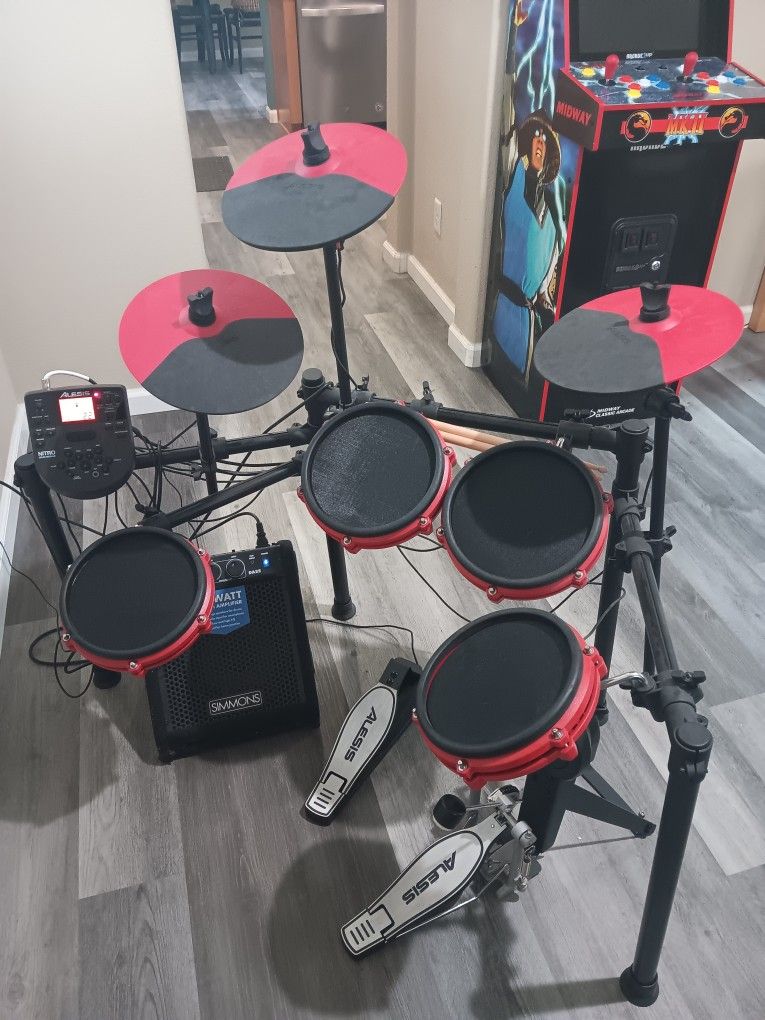 Alexis Drums Nitro Mesh Kit w/ Simmons Drum Amplifier