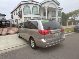 2010 Toyota Sienna