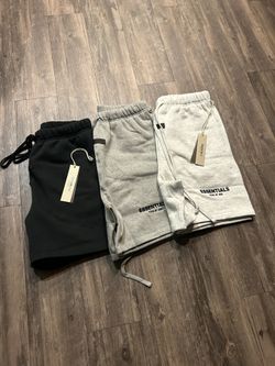 ESSENTIALS SHORTS ALL COLORS