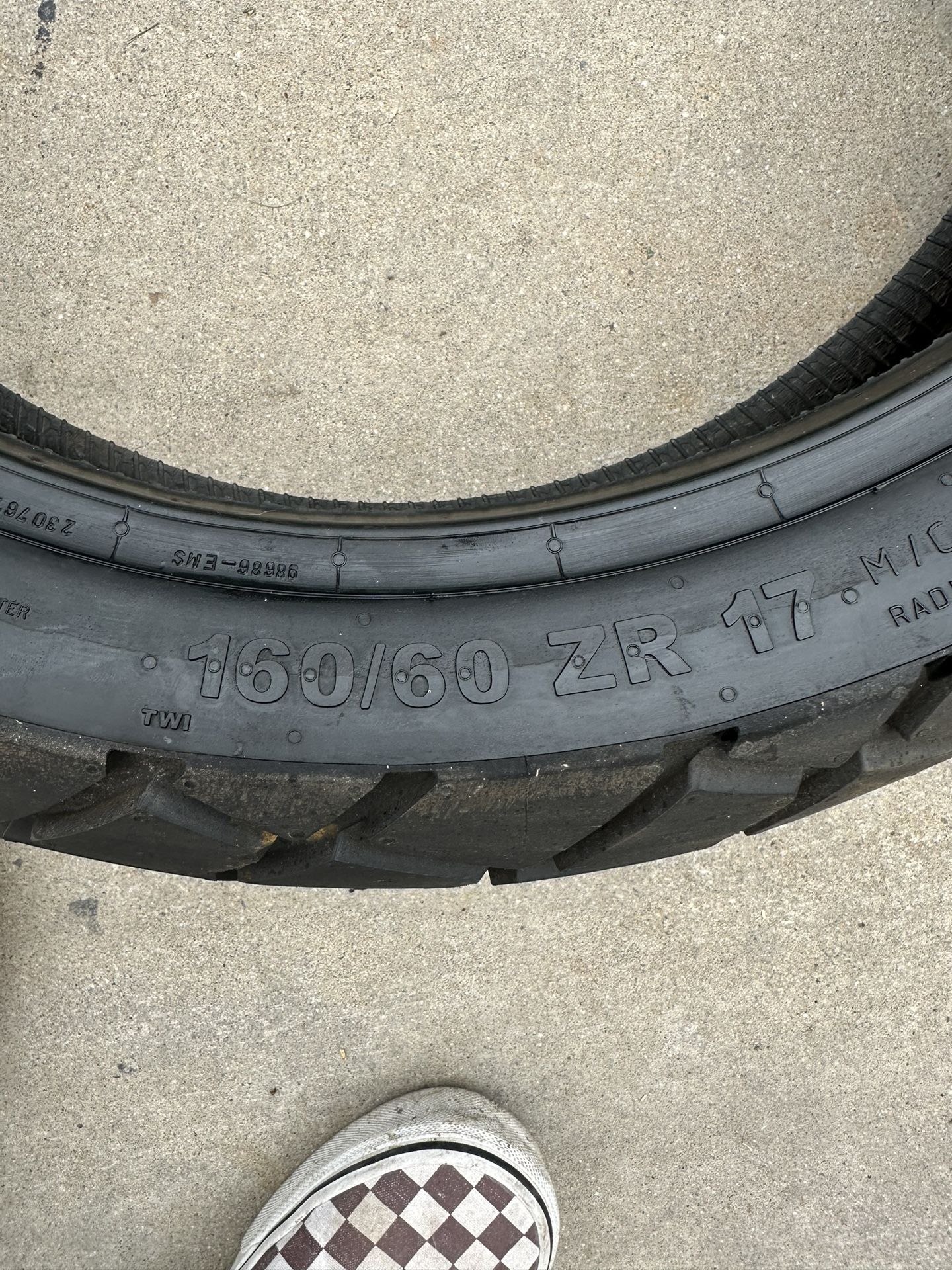 Continental TKC 70. 160/60-17