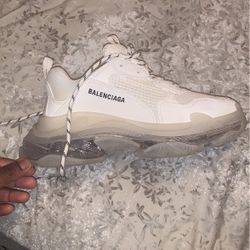 Balenciaga Jordans Nike Air Force Dior Bape Gucci Fendi Shoes