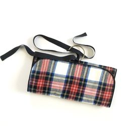 NWOT J.Crew Women s Hanging Trifold Travel Toiletry Bag in Tartan Plaid for Sale in Boston MA OfferUp