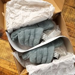 Ugg Slippers Fluff Yeah Slides