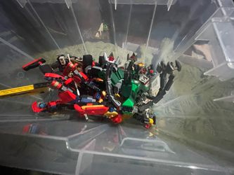 Lego mech bin