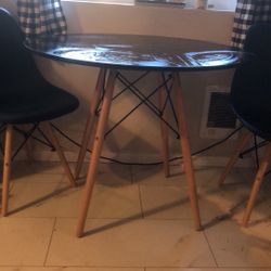 Table With Chairs 