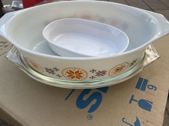 Vintage PYREX 2.5 Qt Casserole Dish w/ Lid