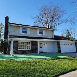1508 Meadow Ct,   Port Washington, WI 53074