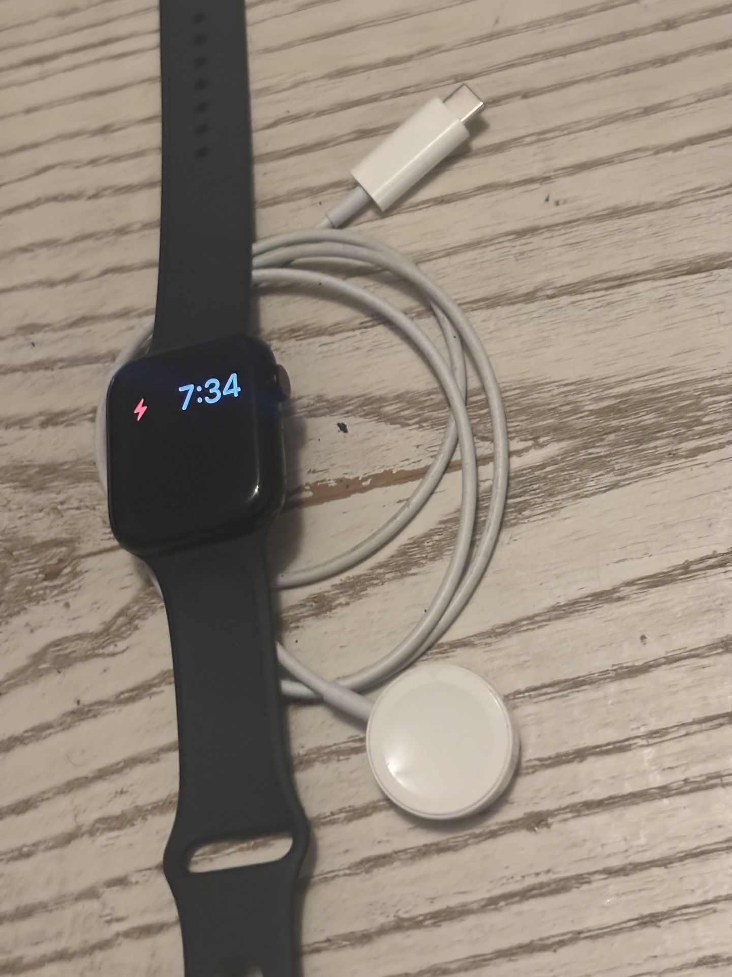 Apple Watch SE 44mm