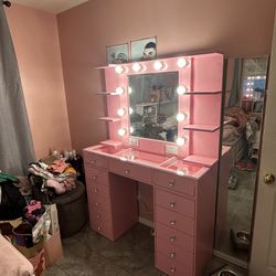 New 48in Vanity With Hollywood Mirror 😍❤️