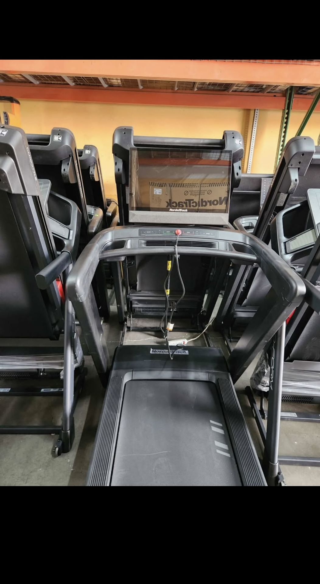 2025 Model Nordictrack Commercial 2450 - 12% incline 14MPH max speed - 1600$