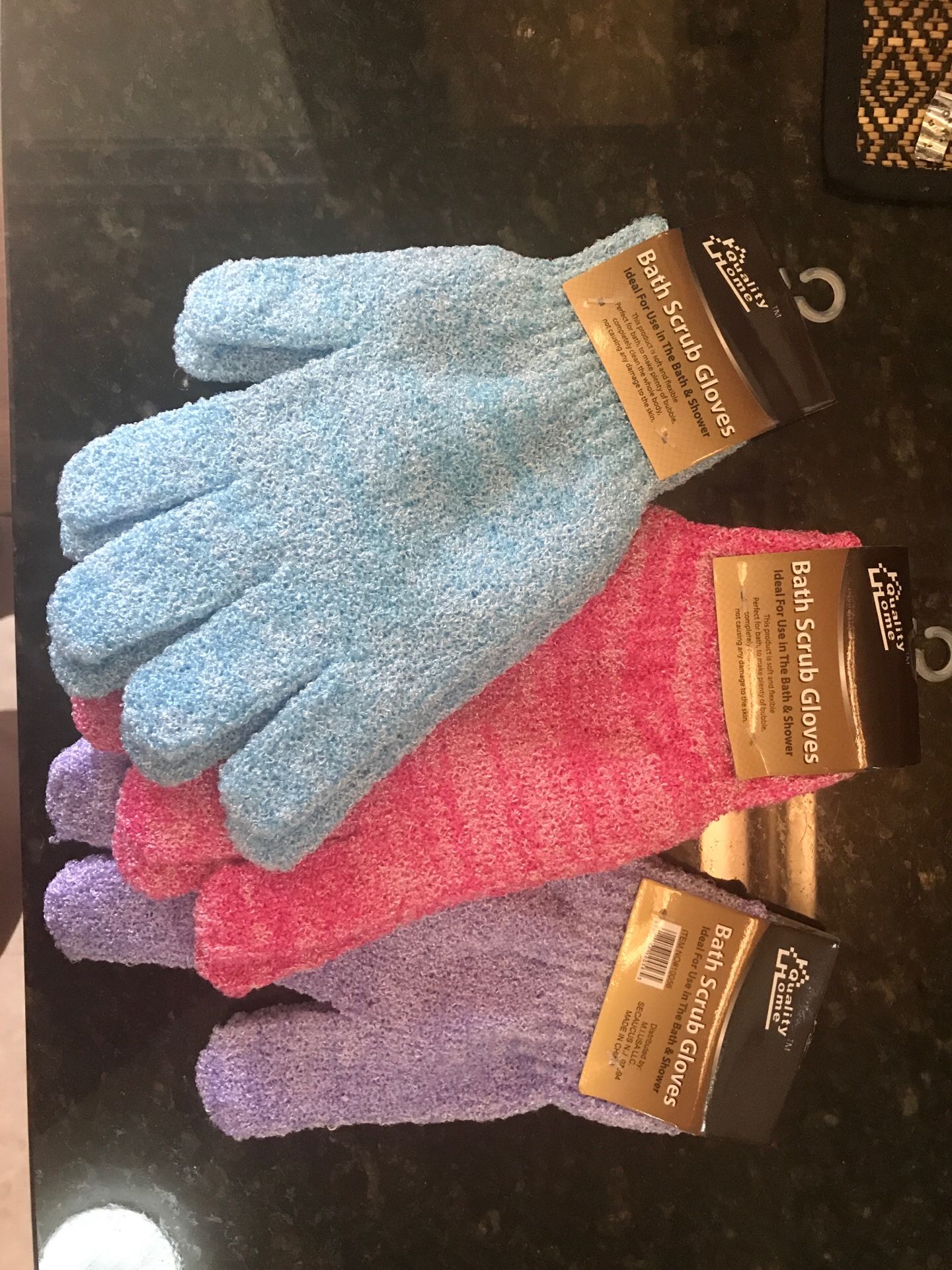 Brand New 3 Pairs Exfoliating Bath Gloves